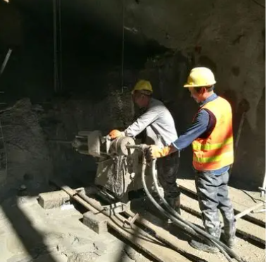 南明水下抗分散灌浆料特点 水下不分散注浆料介绍