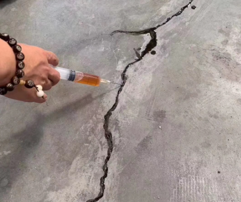 南明混凝土裂缝修补技术详解​